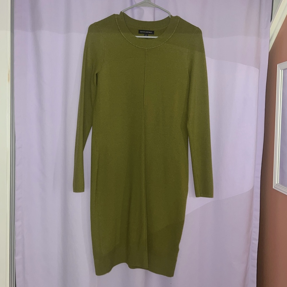 BANANA REPUBLIC Knee Length Sweater Dress (SIZE: S)